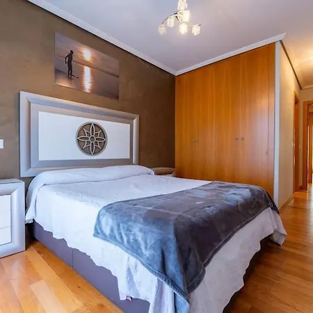 Apartamento En El Corazon De La Ciudad Con Parking Santander Exterior photo