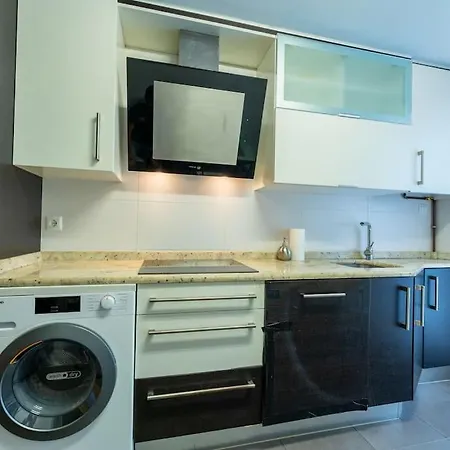 Apartamento En El Corazon De La Ciudad Con Parking Santander Exterior photo